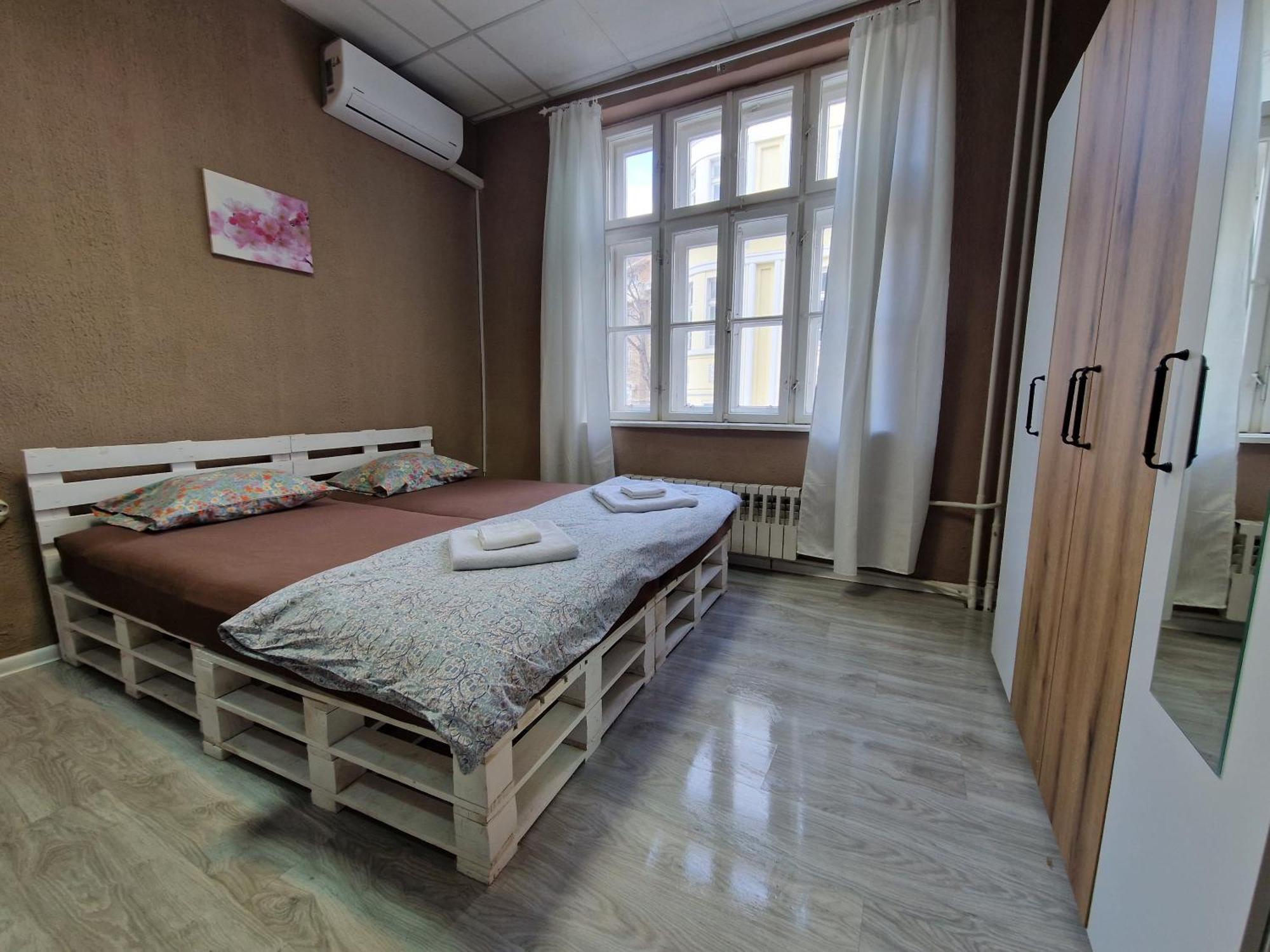 Lambo'S Corner Varna - Guest Rooms Exterior photo